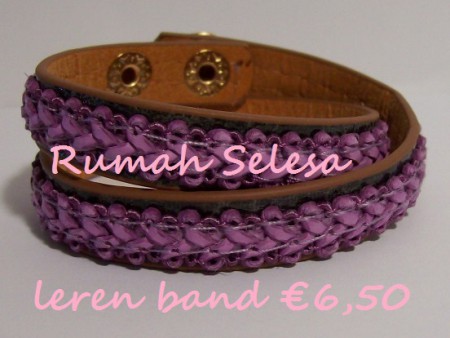 leuk paars bandje voor 2x om de pols  met verschillende maten drukker artikkelnummer:Tr018